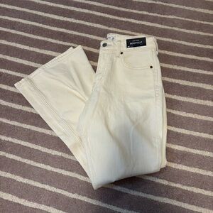 NWT Bootcut Jeans in Off-White